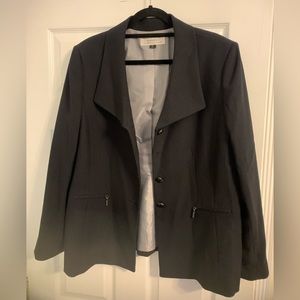 Tahari Size 18 black button-front textured blazer